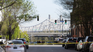 Etats-Unis: un tireur ouvre le feu dans une banque, au moins quatre morts et huit blessés