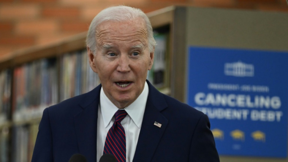 Biden qualifie de "salopard cinglé" Poutine, qui ironise sur des propos "grossiers"