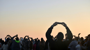 Mexicanos disfrutan desde la frontera el lanzamiento del cohete de SpaceX