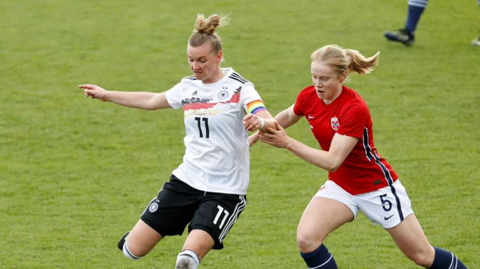 Kapitänin Popp nach einem Jahr zurück bei den DFB-Frauen