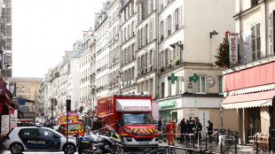 Kurdes tués à Paris: le suspect présenté à un juge d'instruction, marche blanche en hommage aux victimes