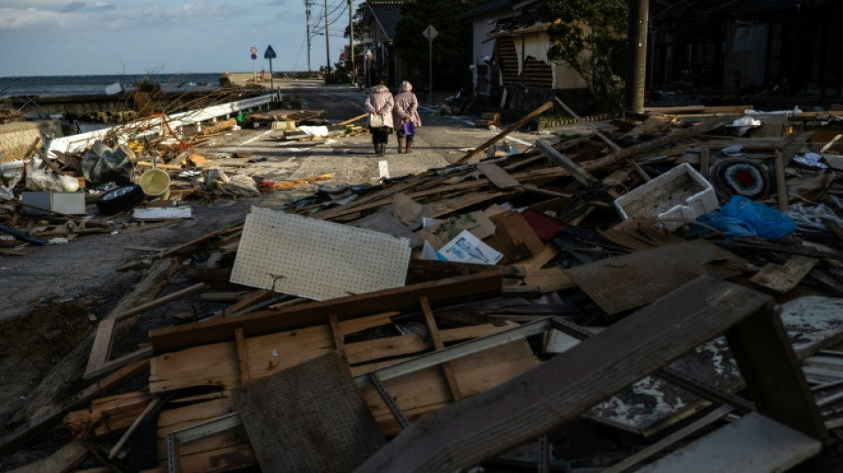 "Nous ne pouvons plus vivre dans notre maison": au Japon, la détresse des habitants isolés après le séisme