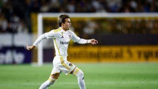 Galaxy's Puig suffers ACL, out of MLS final