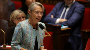 Budget: Borne accuse les oppositions de "blocage", le 49.3 imminent