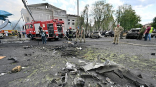 Ukraine: Vinnytsia compte ses morts, nouvelles frappes russes dans l'est