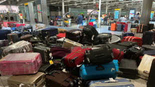 Royaume-Uni: nouvelles annulations de vols à Heathrow, qui manque de bras