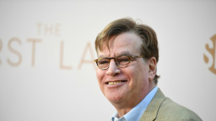 Roteirista Aaron Sorkin trabalha em filme que culpa Facebook por invasão do Capitólio