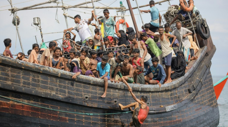 En Indonésie, l'arrivée de réfugiés rohingyas épuisés sur une terre hostile