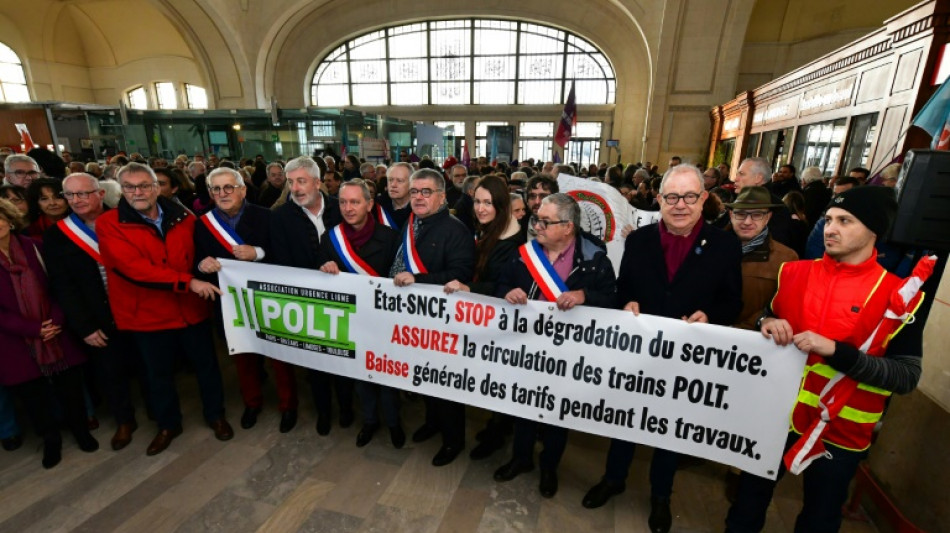 Train: à Limoges, les usagers du Paris-Toulouse fustigent une ligne "dégradée"