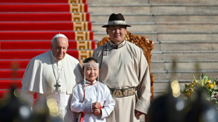 Papa Francisco faz aparente gesto à China durante visita à Mongólia