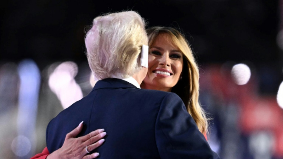 Melania Trump sale de su mutismo para promocionar su autobiografía