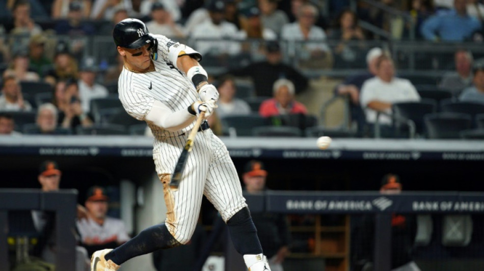 Yankees down Orioles to claim 21st division title