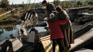 Vulnerable flee as Russians advance on Ukraine town