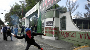 Etudiants disparus au Mexique: nouveaux heurts avec les forces de l'ordre