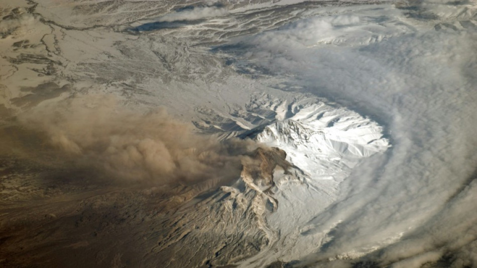 El volcán Shiveluch, en el Extremo Oriente de Rusia, entra en erupción