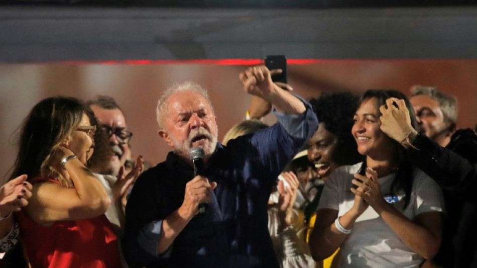 Brésil: mandat compliqué en vue pour Lula, Bolsonaro muré dans le silence