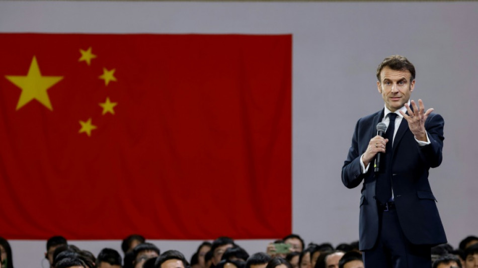 Macron aux étudiants chinois: oui à l'esprit critique, non à la guerre de Poutine