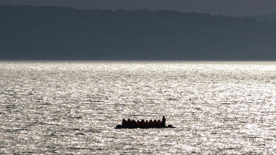 Quatro migrantes, incluída uma criança, morrem em travessia do Canal da Mancha