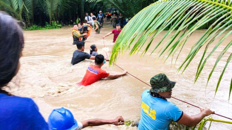 Au moins 42 morts dans des inondations aux Philippines