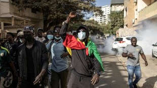 Crise au Sénégal: débat crucial au Parlement, heurts sporadiques devant l'Assemblée