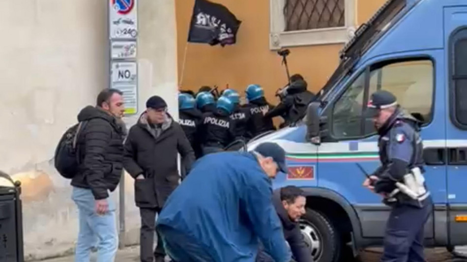 Polizia, 'a Pisa piena collaborazione degli agenti'