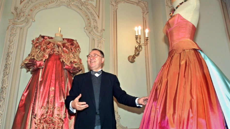 Russian fashion designer 'Slava' Zaitsev dead at 85