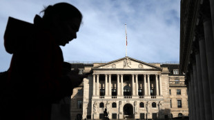 Bank of England lascia tassi d'interesse al 5,25%